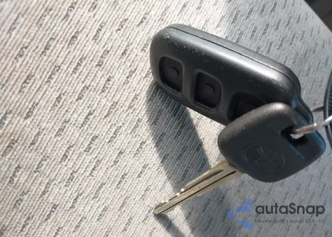 2004 Toyota Camry Le from USA, damaged, VIN 4T1BE32K44U929225